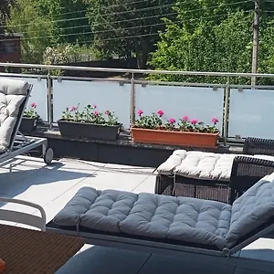 Liège 4420 Rue Jean Jaurès 45 Grande Maison Joyeuse Avec Terrasse 30m2 Pour 8 Personnes Maximum Hébergement de vacances